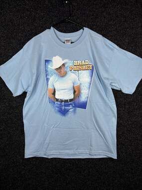 BRAD PAISLEY Celebrity Tour Uni sex T-Shirt Blue Men's Size Medium 2-Sided EUC